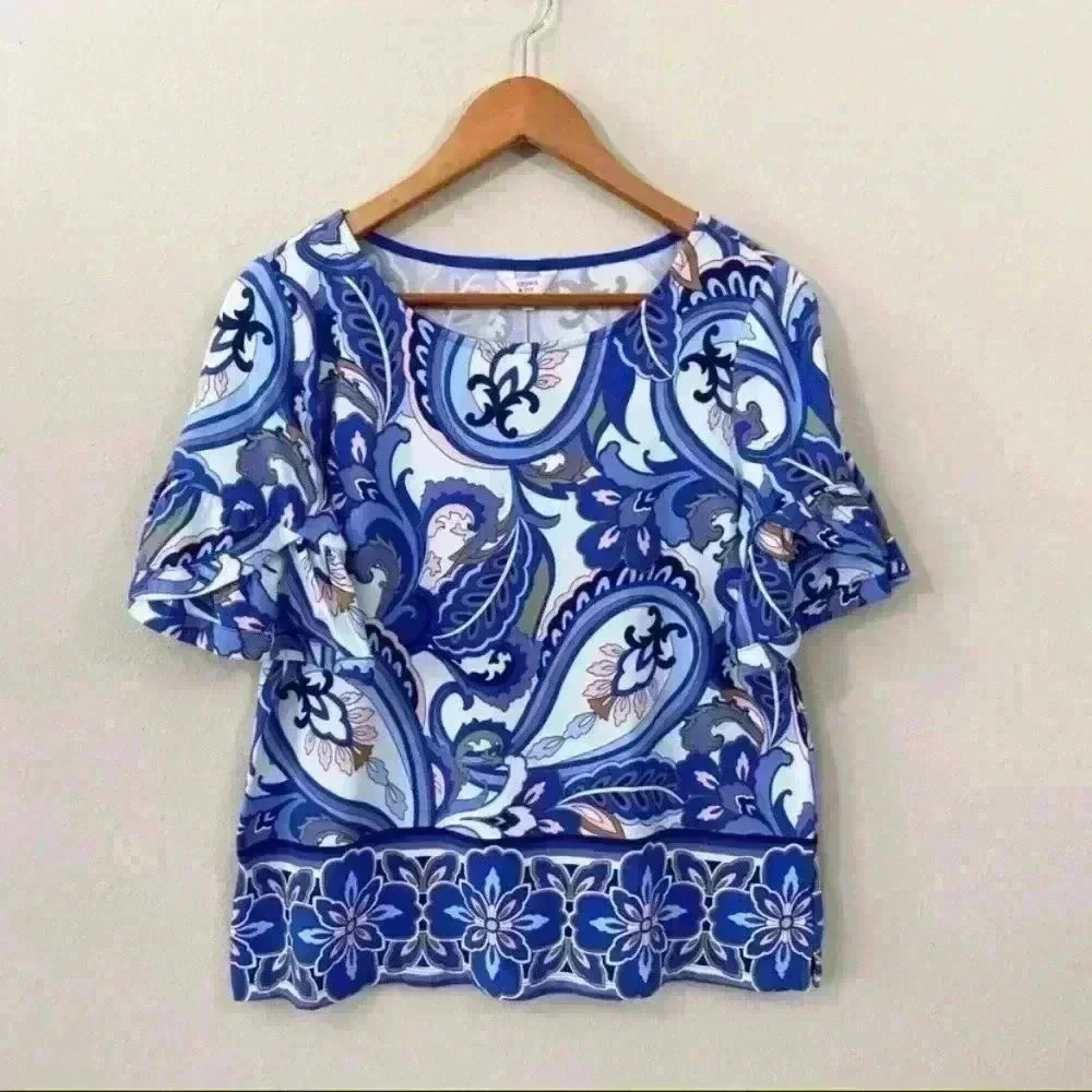 NWT Crown & Ivy cotton paisley print top